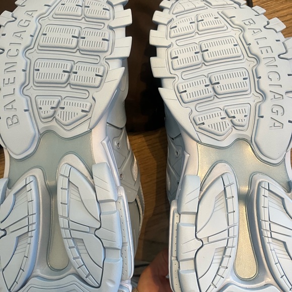 New On Box Light Blue Balenciaga Track Sneaker - Picture 5 of 15